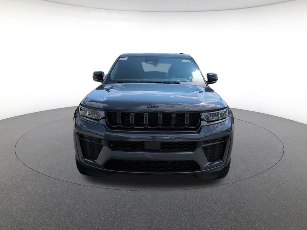 New 2026 Baltic Gray Metallic Clearcoat Jeep Altitude image 16