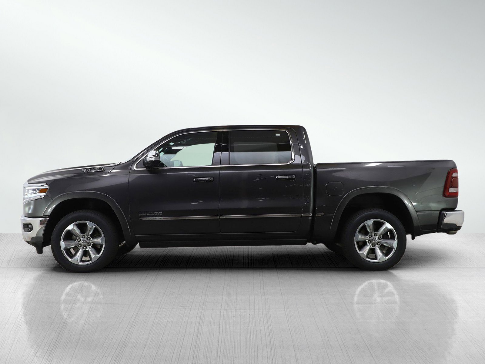 Used 2019 RAM Ram 1500 Pickup Limited with VIN 1C6SRFHT0KN692273 for sale in Hopkins, Minnesota