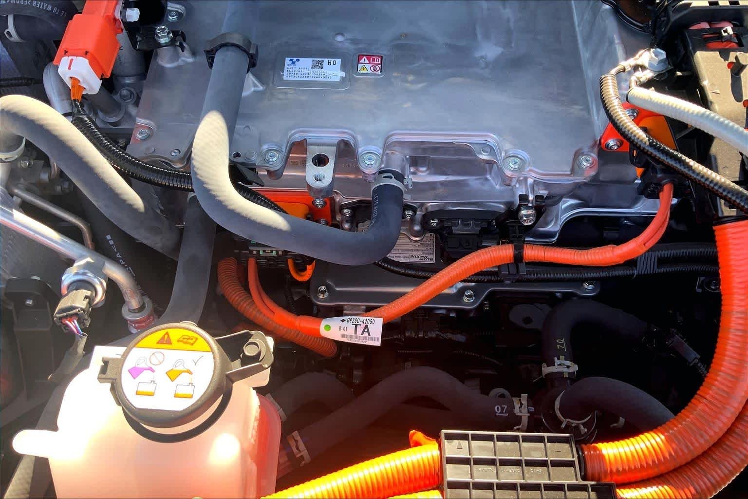 2026 Toyota C-HR SE - Photo 16