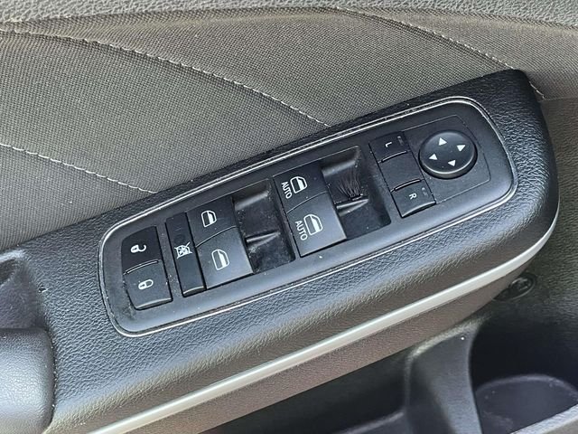 2023 Dodge Charger SXT - Photo 17