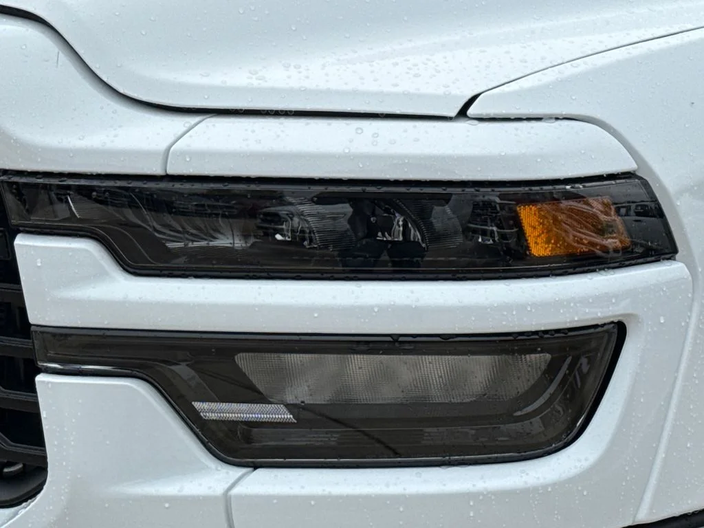 New 2026 Bright White Clearcoat RAM Tradesman image 4