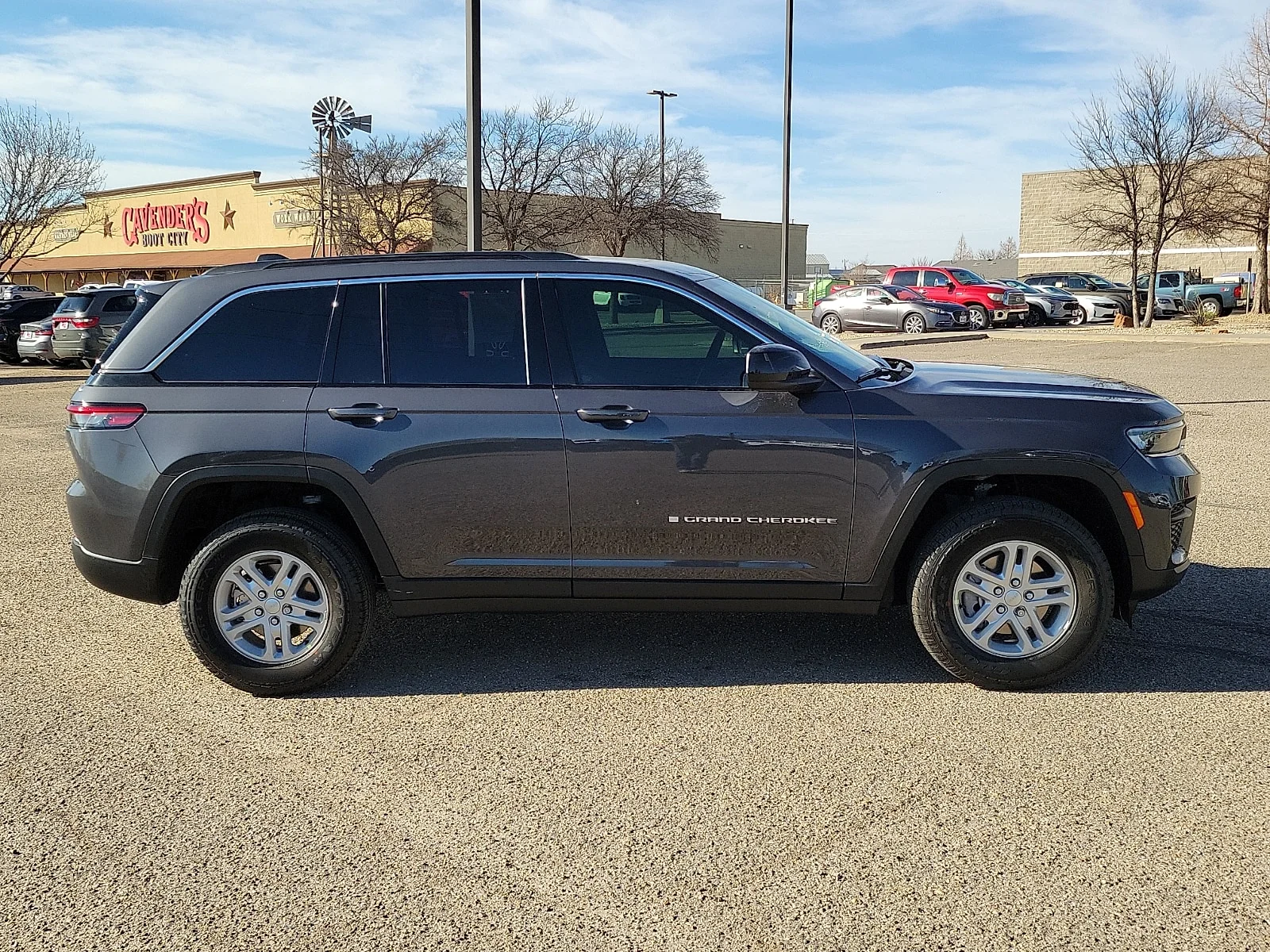 New 2025 PAS Baltic Grey Jeep LAREDO 4X4 image 5