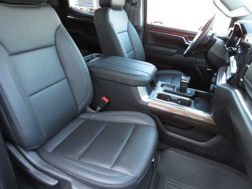 Used 2023 Glacier Blue Metallic Chevrolet RST image 23