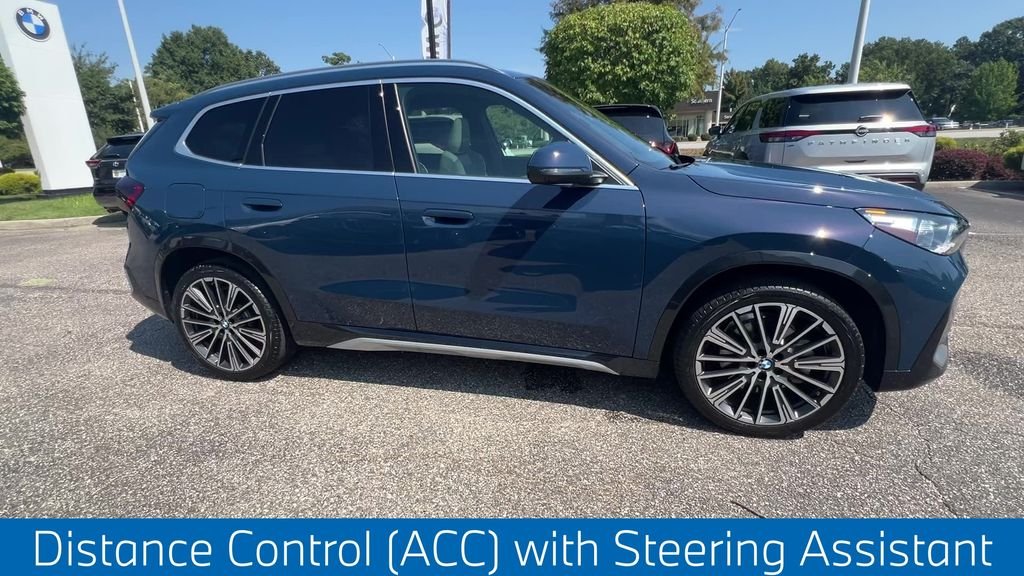 Used 2026 Blue BMW xDrive28i image 9