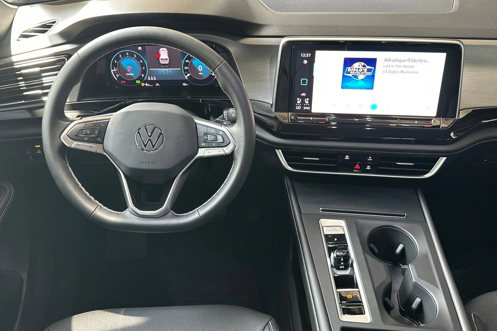 New 2026 Black Volkswagen 2.0T SE image 12