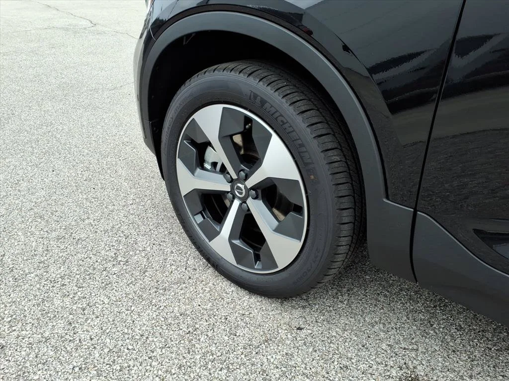 New 2026 Onyx Black Volvo Plus image 9