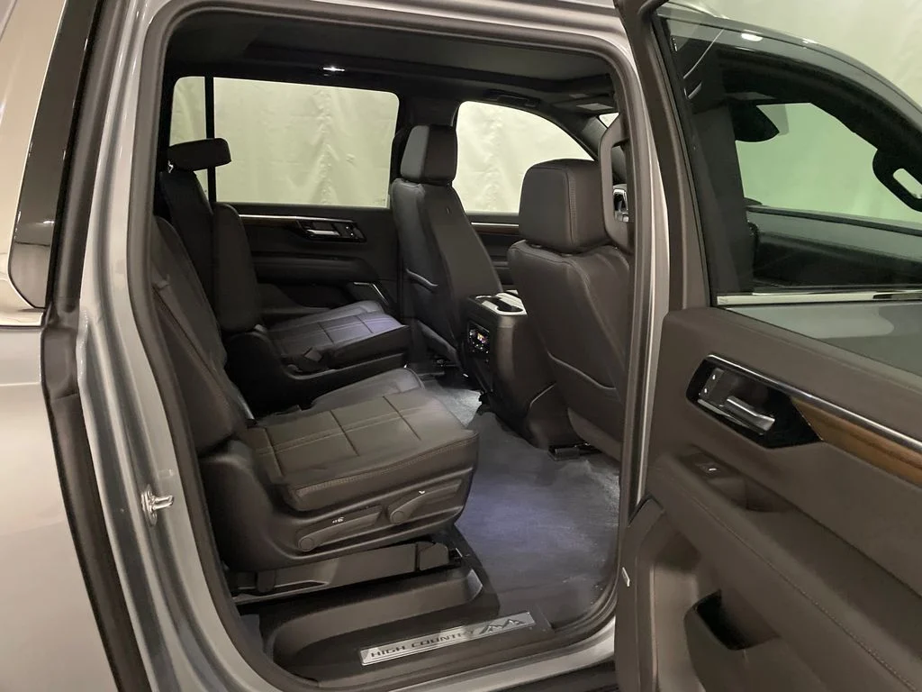 2026 Chevrolet Suburban High Country - Photo 27