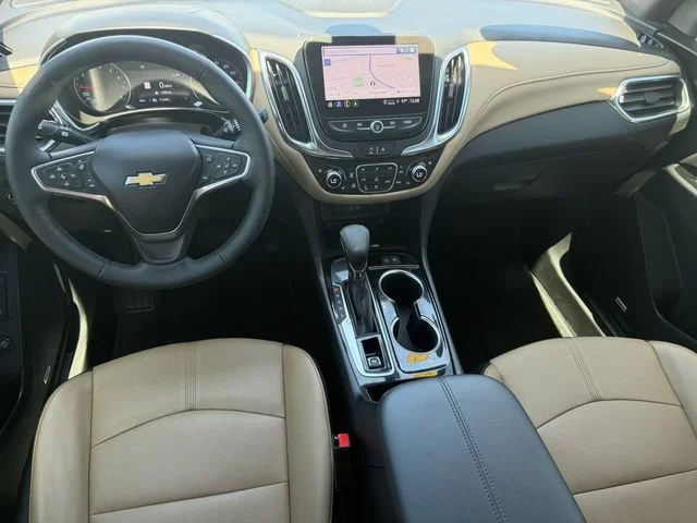 Used 2024 Iridescent Pearl Tricoat Chevrolet Premier image 30