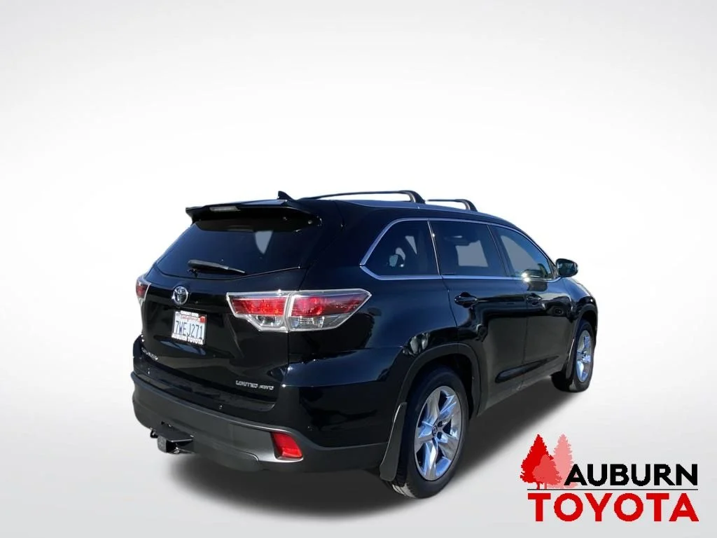 Used 2016 Midnight Black Metallic Toyota Limited image 7