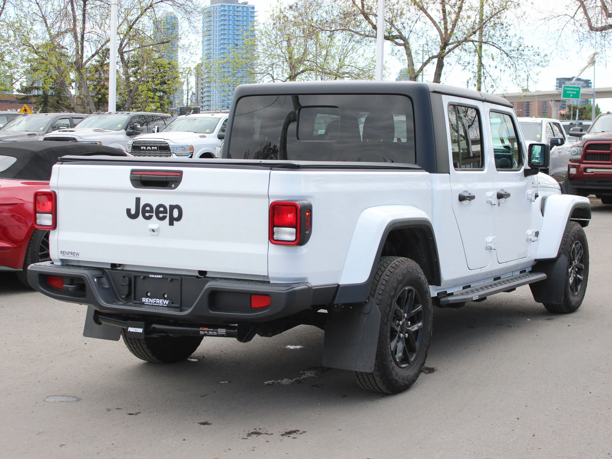 Certified Used 2023 White Jeep Sport S * V6 | Apple CarPlay | Backup Camera | Alpine | Remote Start | Tonneau Cover image 14