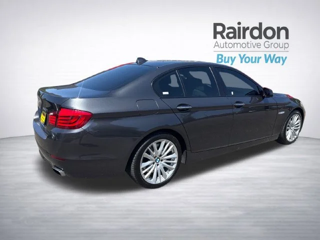 Used 2011 Dark Graphite BMW 550i image 7