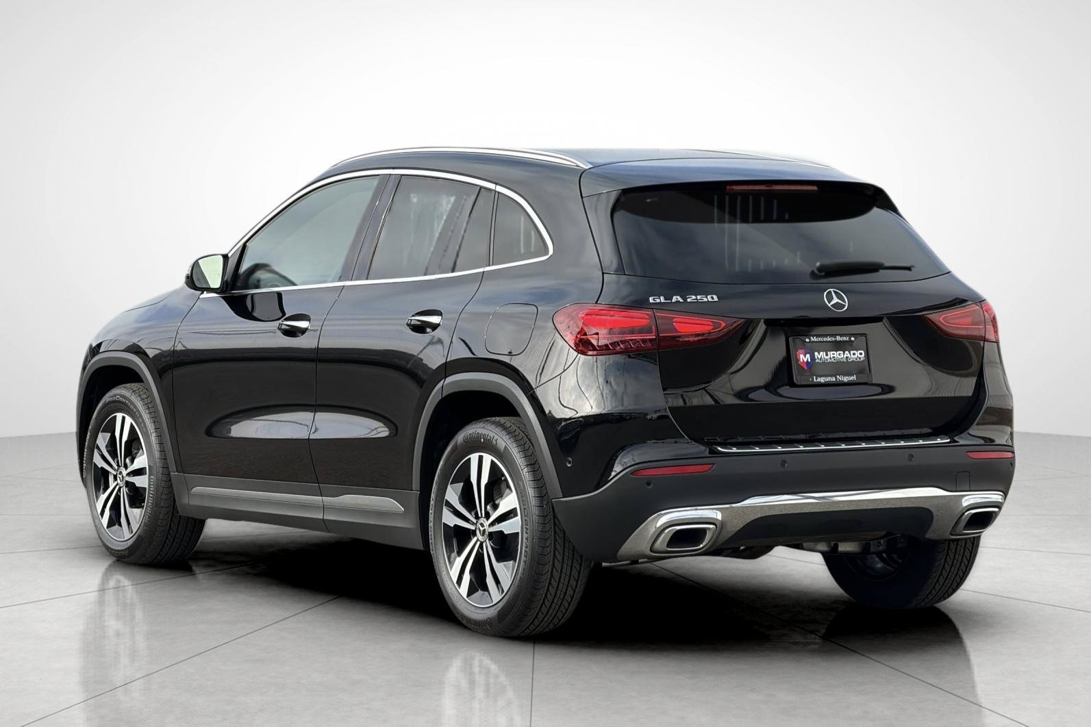 Certified Used 2025 Black Mercedes-Benz GLA 250 image 14