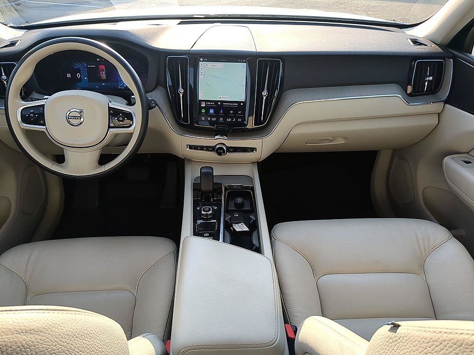 Used 2023 Denim Blue Metallic Volvo Plus Dark Theme image 30