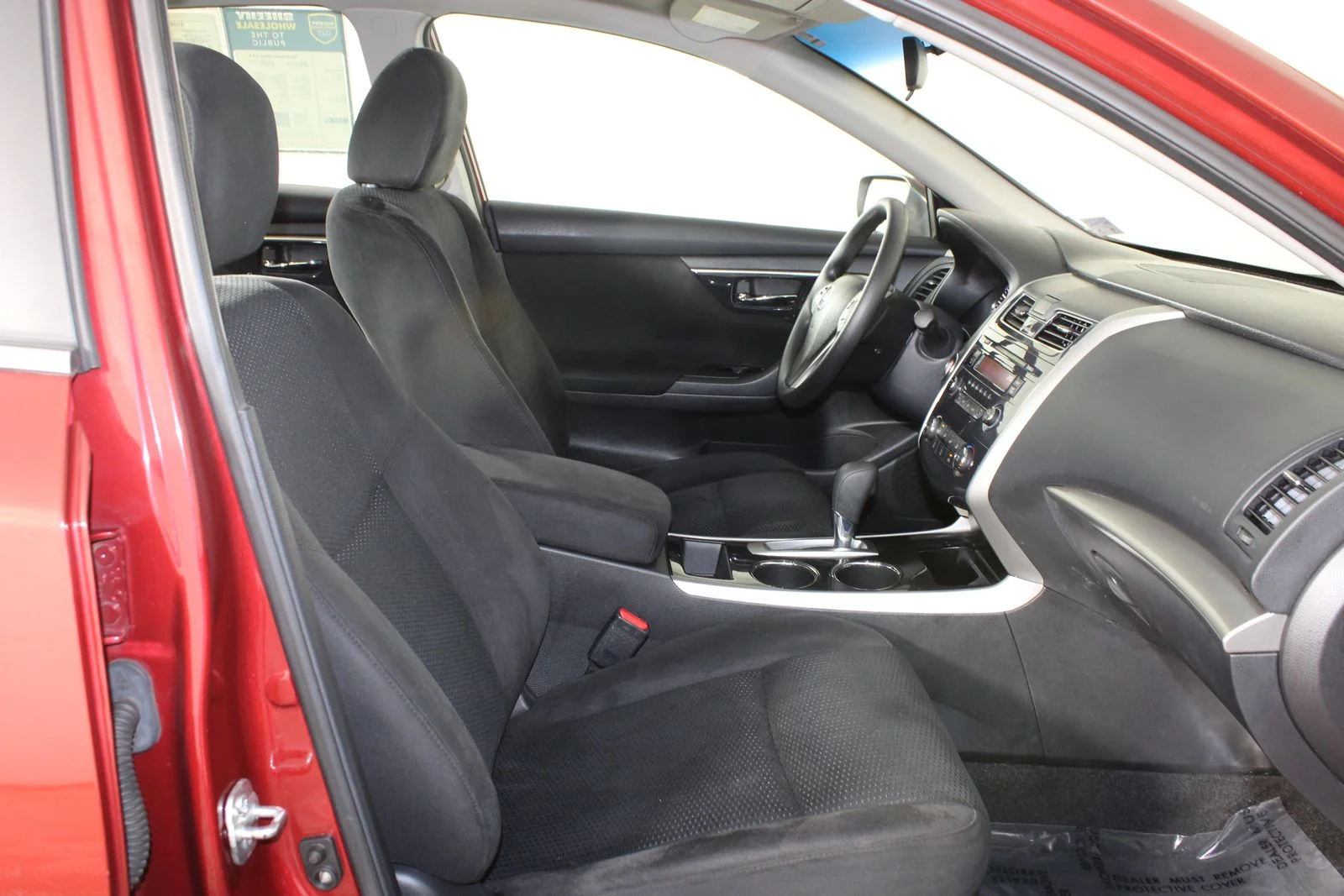 Used 2014 Red Nissan 2.5 S image 25