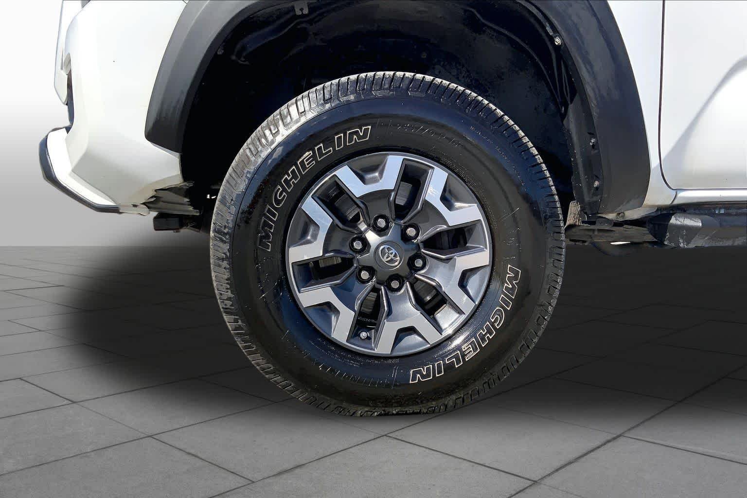 Used 2020 Super White Toyota TRD Off Road image 10