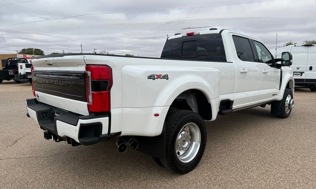 Used 2026 Star White Ford Platinum image 5