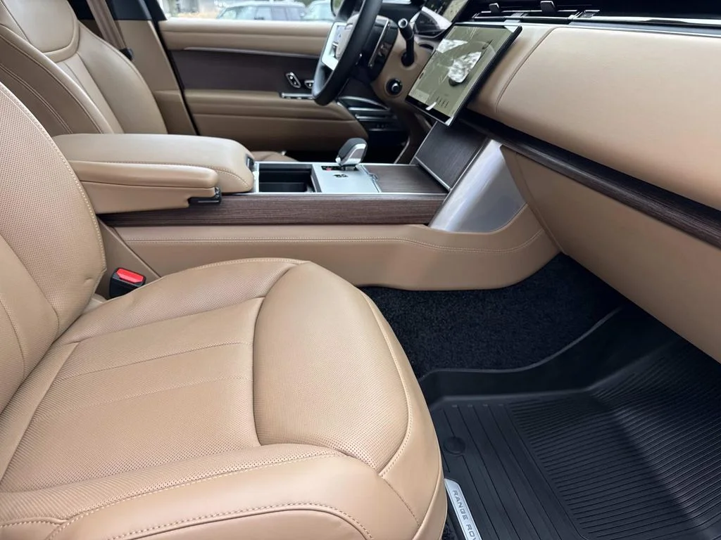 2026 Land Rover Range Rover SE - Photo 7