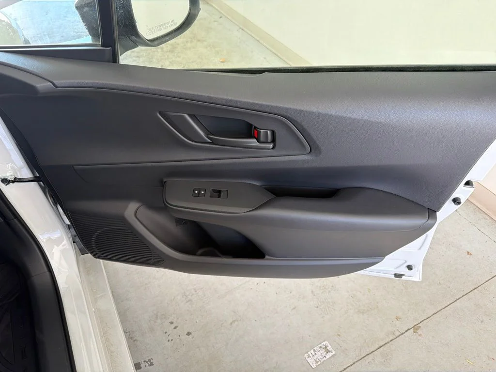 New 2026 Wind Chill Pearl <sup>1</sup> Toyota  SE image 37