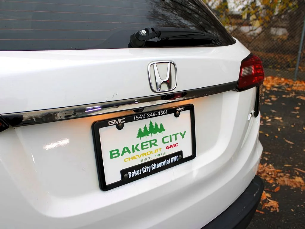 Used 2022 Platinum White Pearl Honda LX image 29