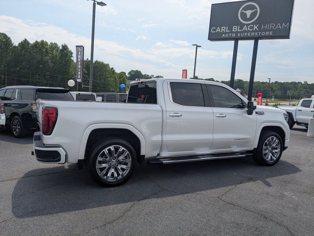 Used 2025 White Frost Tricoat GMC Denali image 4