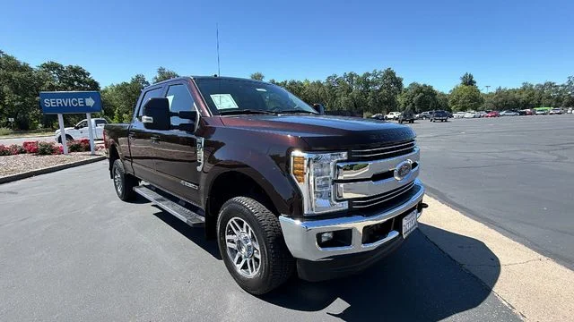 Used 2018  Ford  image 2