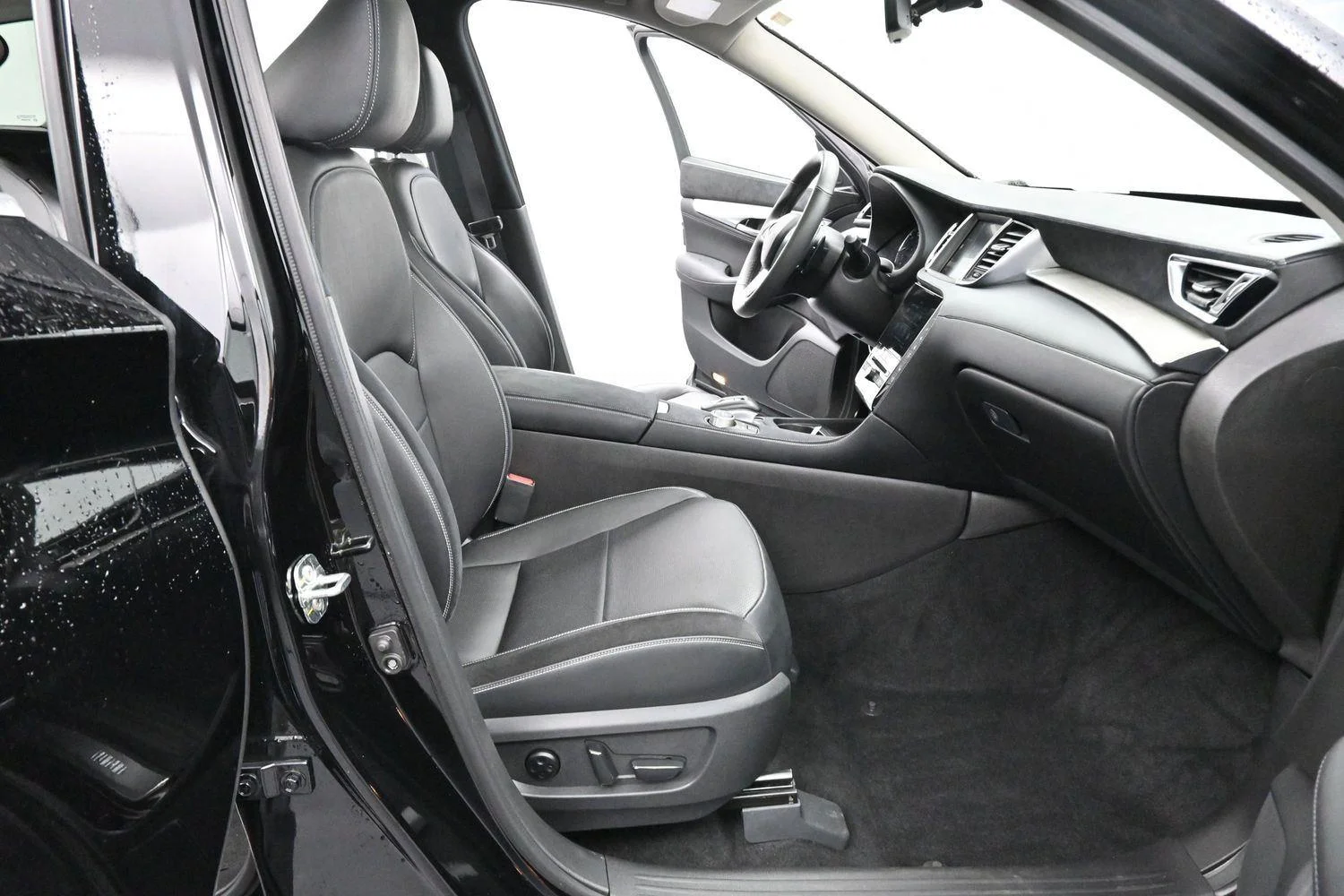 Used 2024 Black Obsidian INFINITI SENSORY image 34