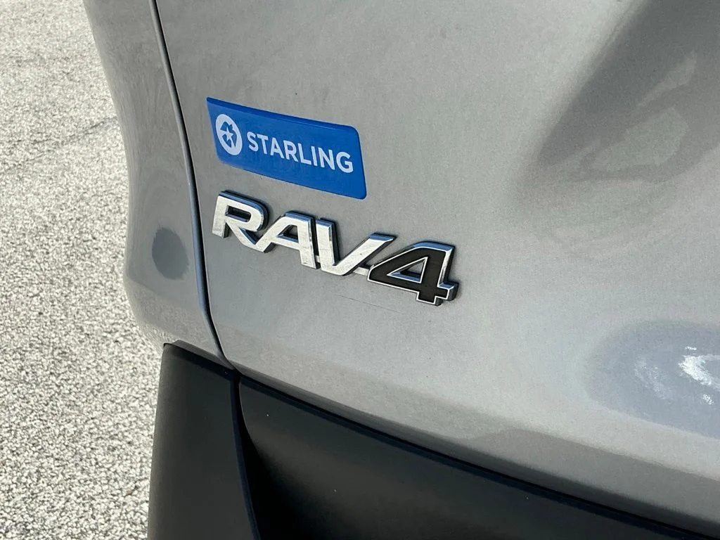Used 2022 Silver Toyota LE image 26