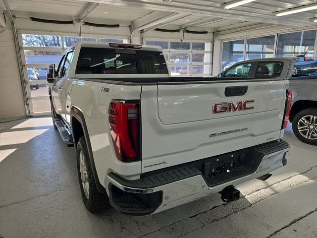 Used 2024 White GMC SLT image 3