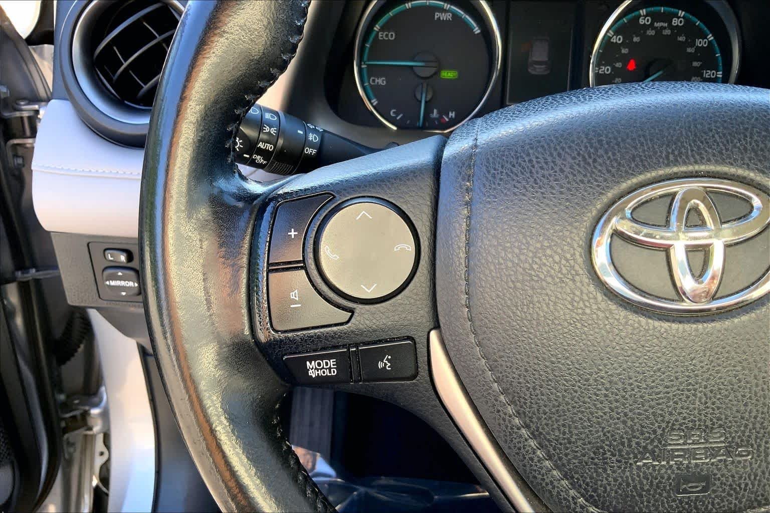 Used 2018 Silver Sky Metallic Toyota Hybrid XLE image 23