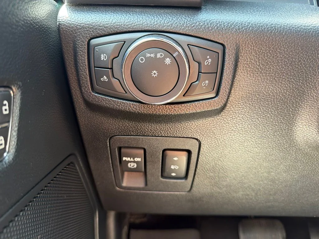 Used 2019 White Ford XLT image 47