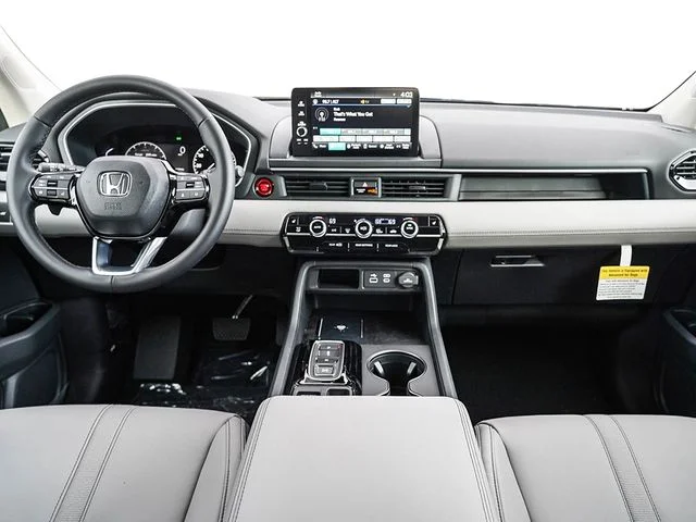 2025 Honda Pilot EX-L - Photo 10