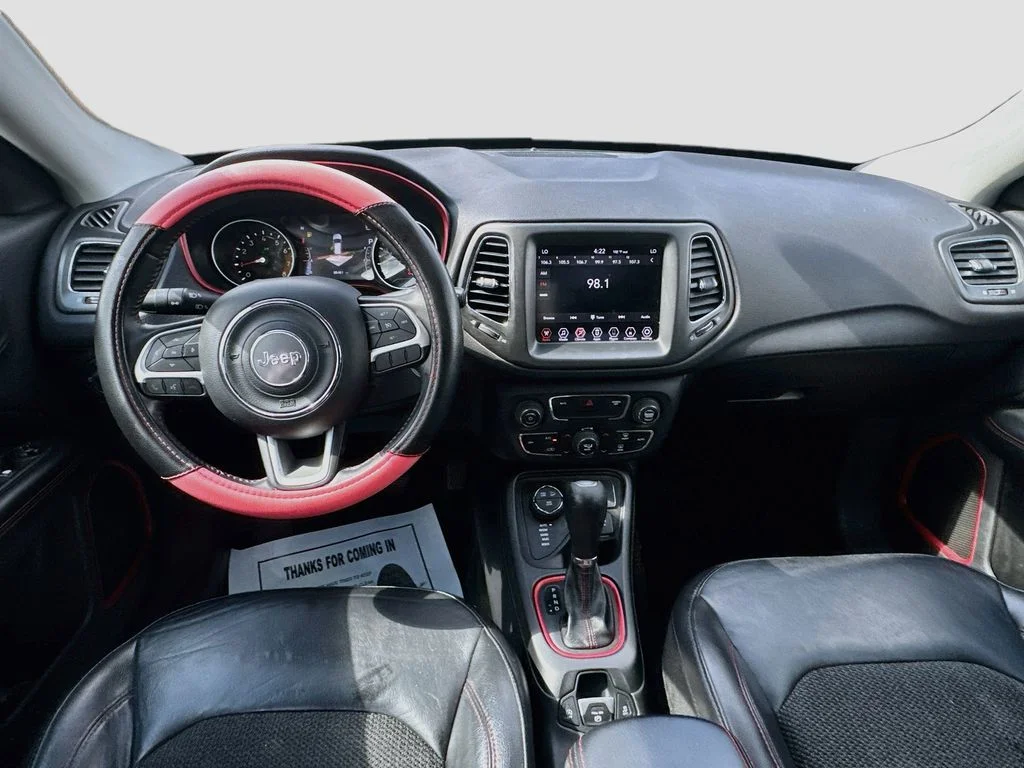 Used 2019 Silver Jeep Trailhawk image 24