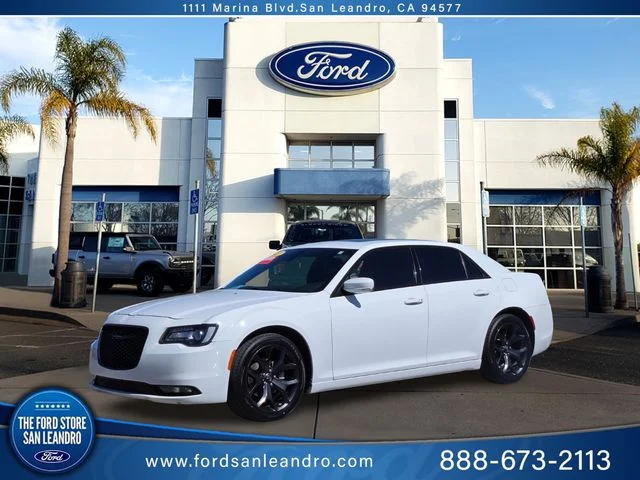 2022 Chrysler 300
