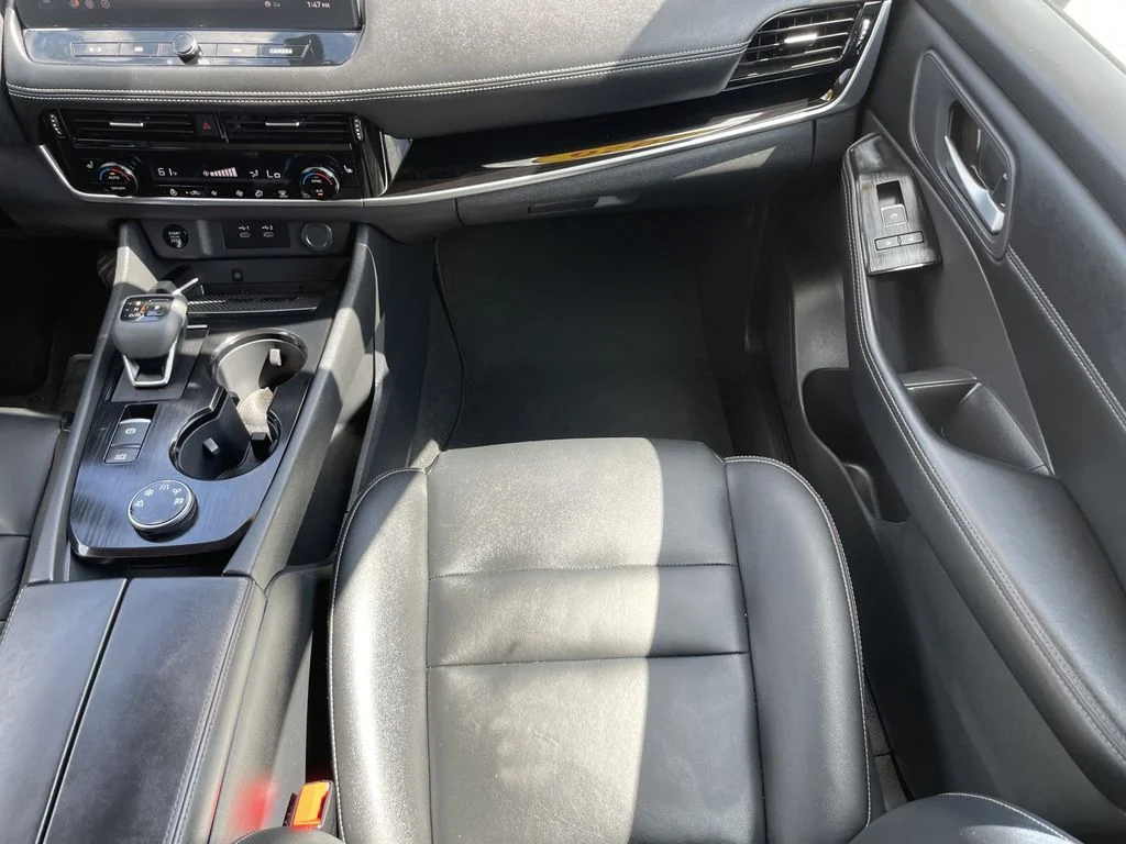 Used 2026 Gun Metallic Nissan SL image 11