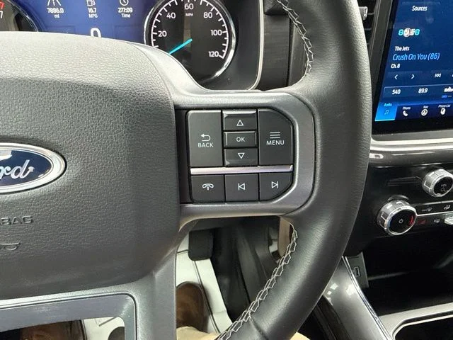 Used 2023 Silver Ford XLT image 34