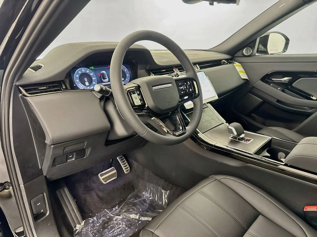 New 2026 Santorini Black Land Rover Hoxton Edition image 9