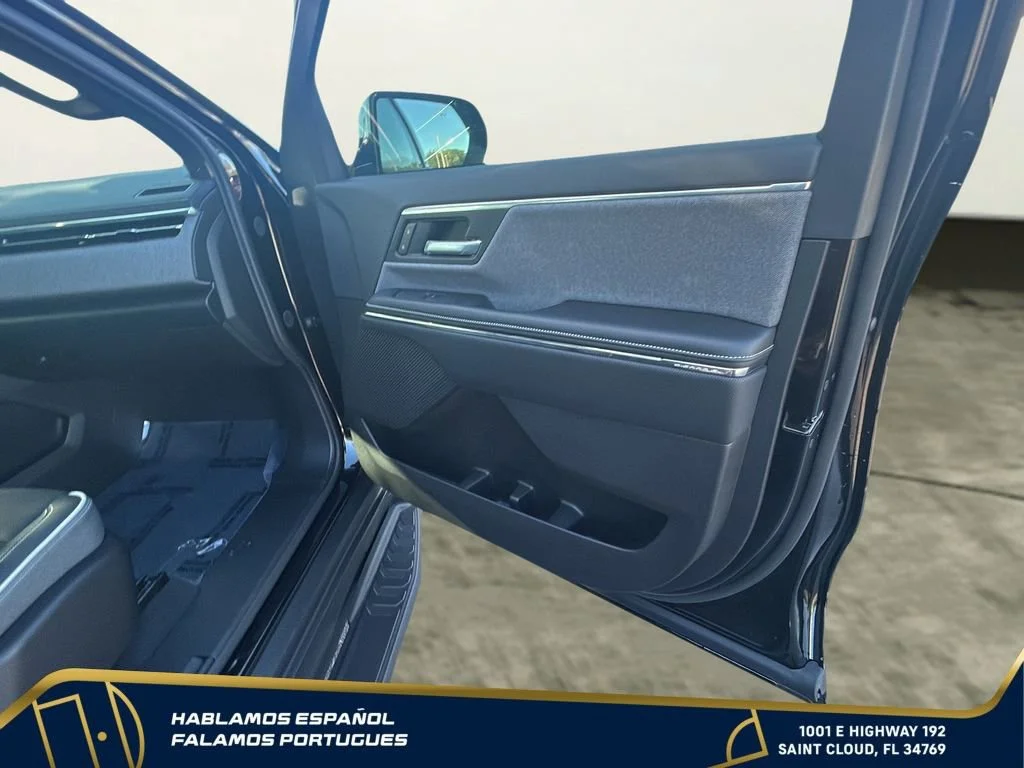 New 2026 Onyx Black GMC Elevation Standard Range image 31