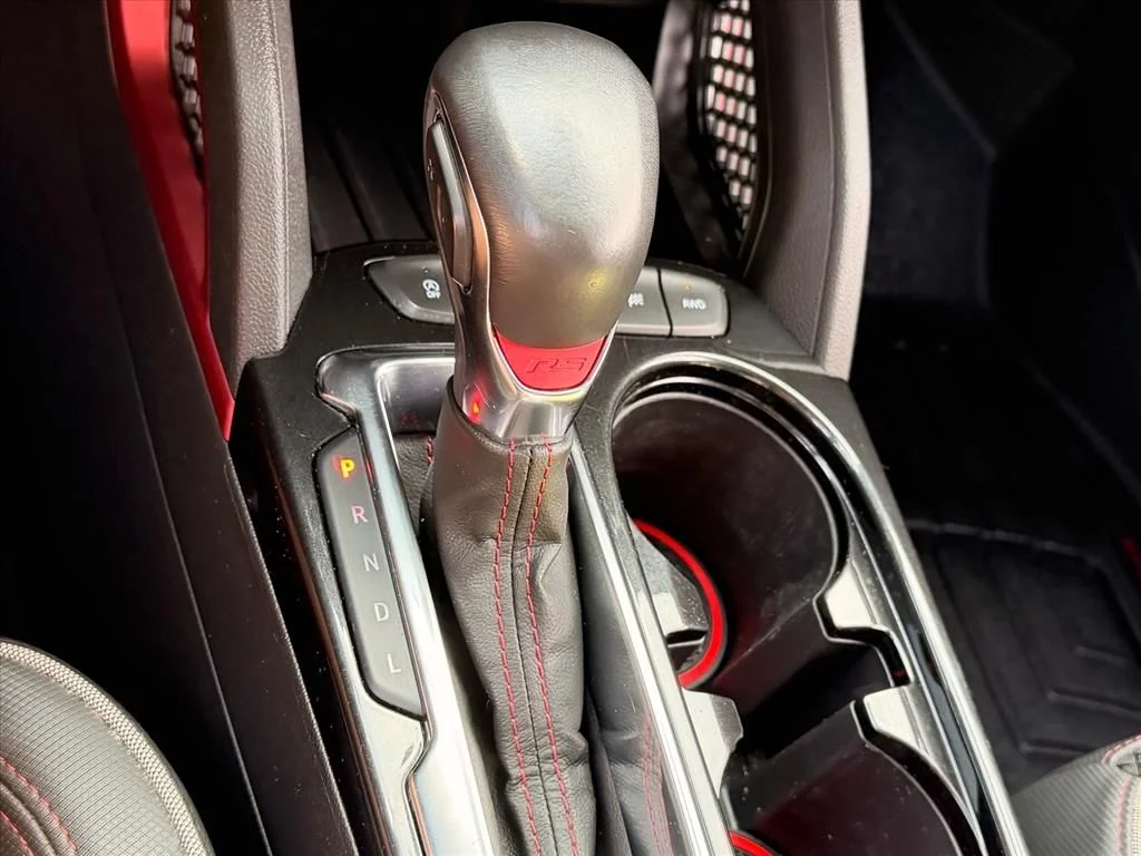 Used 2022 White Chevrolet RS image 25
