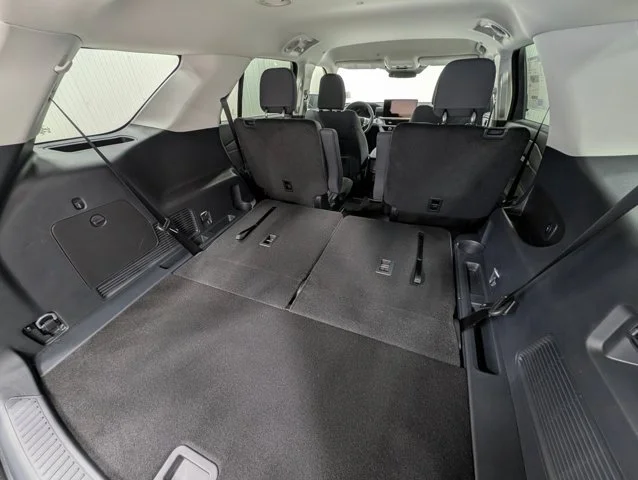 New 2026 Space White Metallic Ford Active image 48