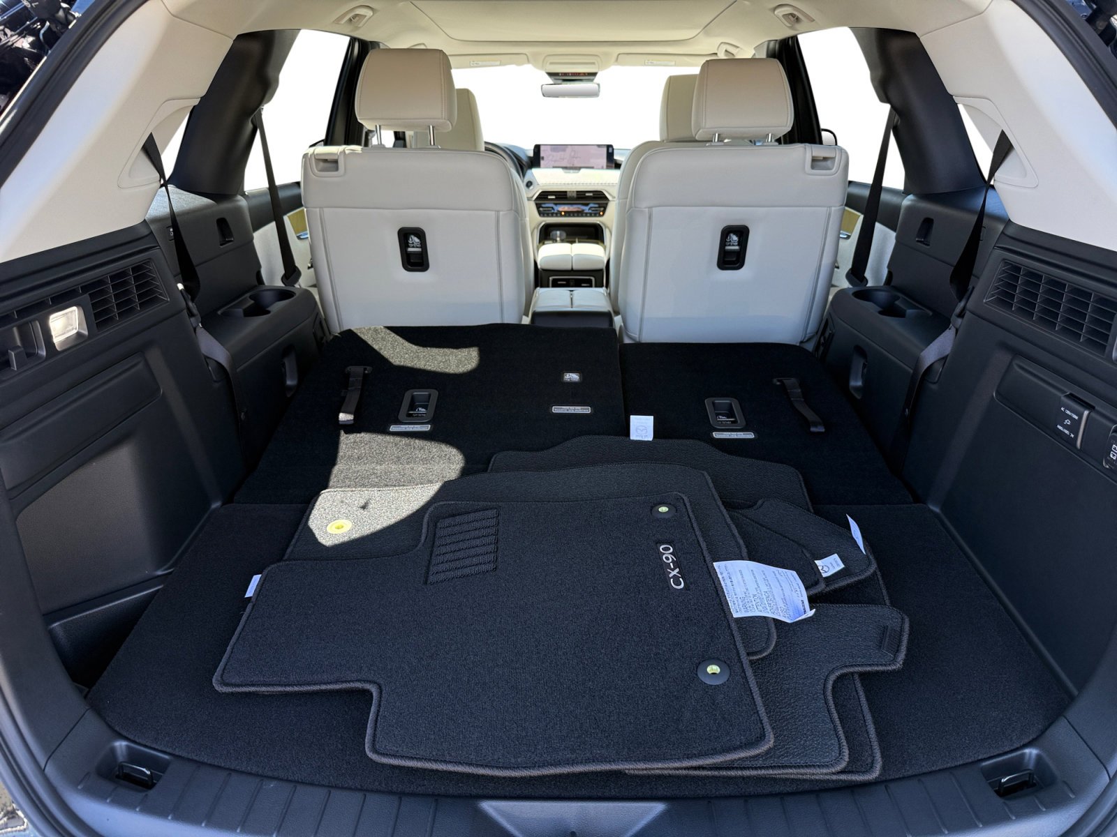 2026 Mazda CX-90 Premium Plus Package - Photo 17