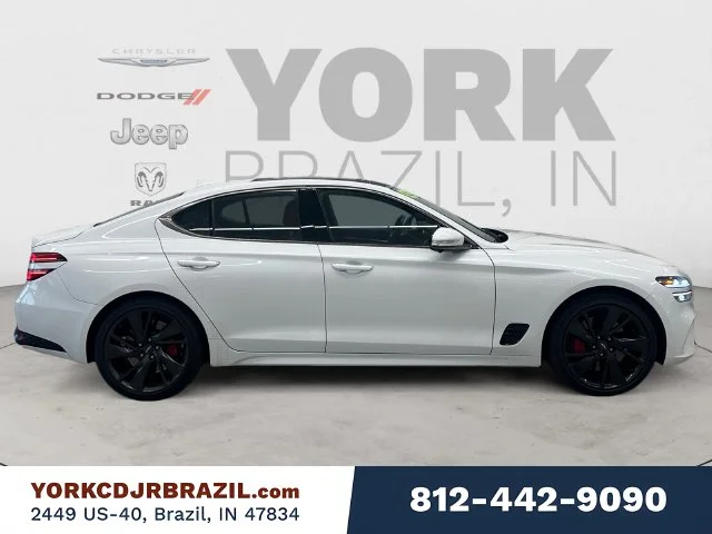 Used 2023 White Genesis 3.3T image 6