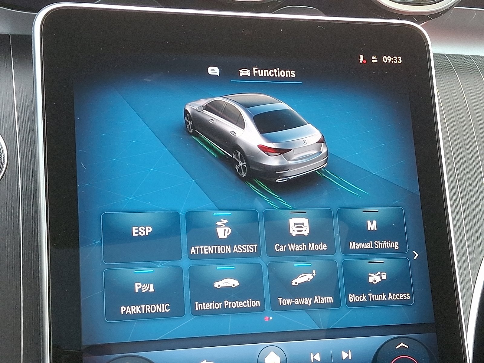 New 2026 Selenite Grey Metallic Mercedes-Benz C 300 image 19