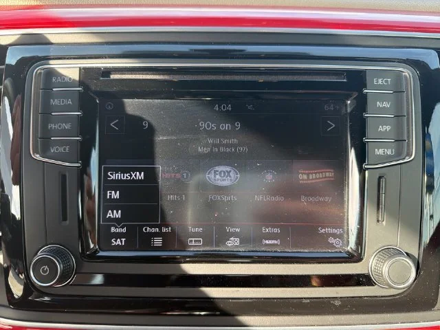 Used 2019 Red Volkswagen 2.0T SE image 24
