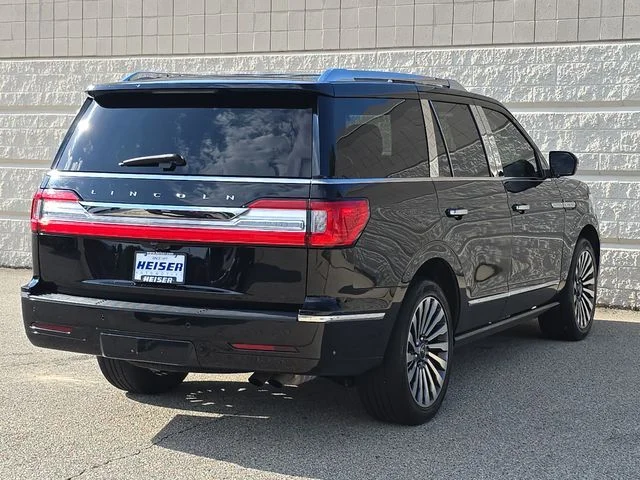 Used 2018 Black Velvet Lincoln Reserve image 13