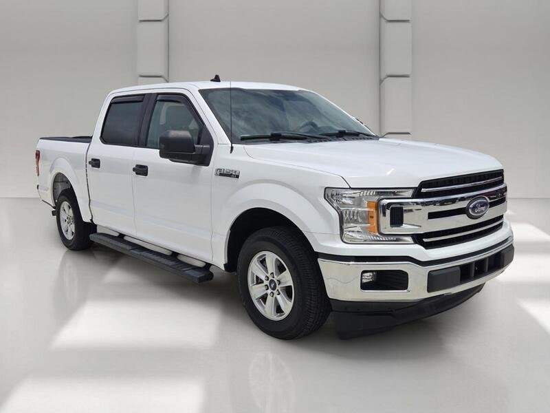 Used 2020 Oxford White FORD XLT 2WD SUPERCREW 5.5