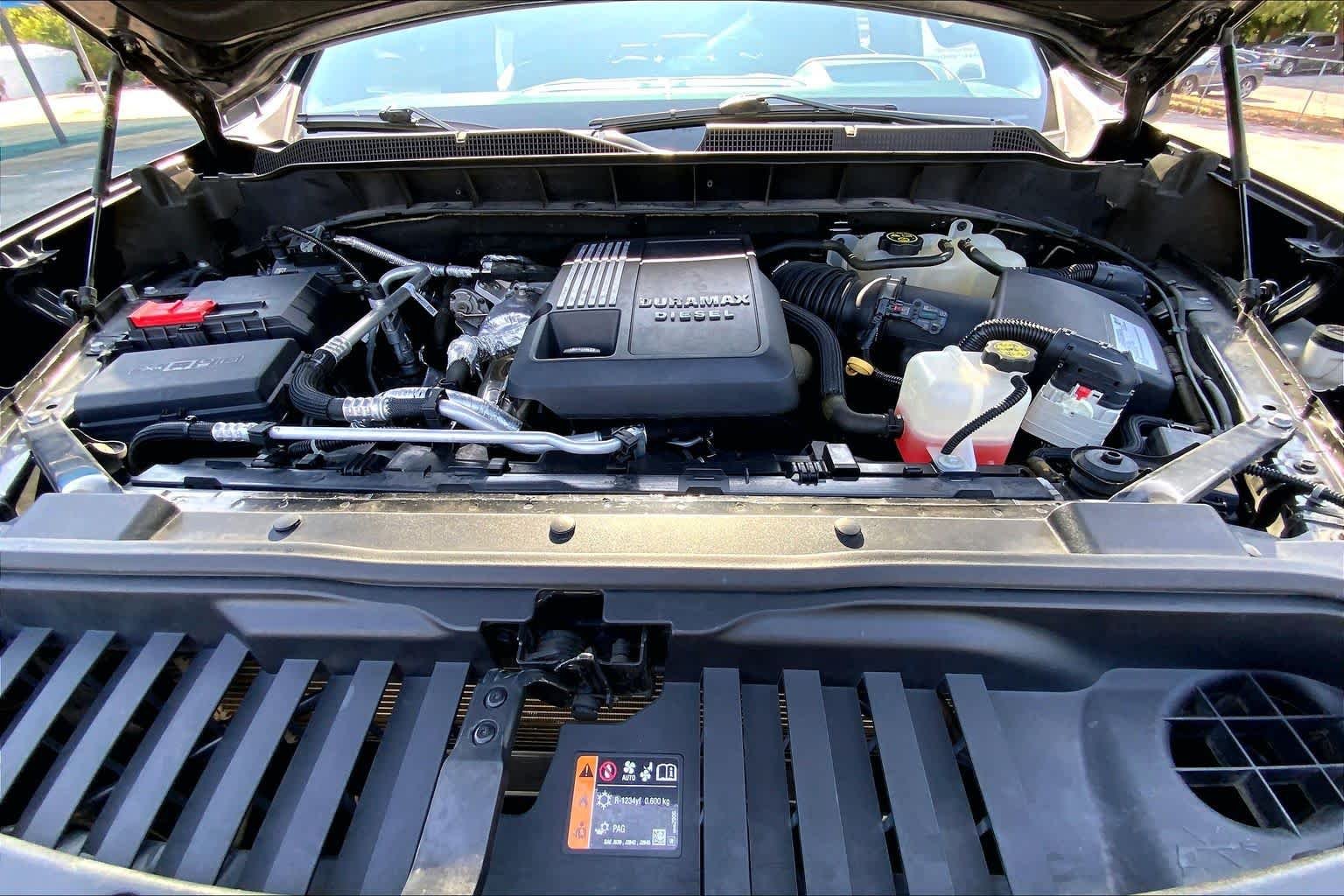 Used 2021 Black Chevrolet High Country image 31