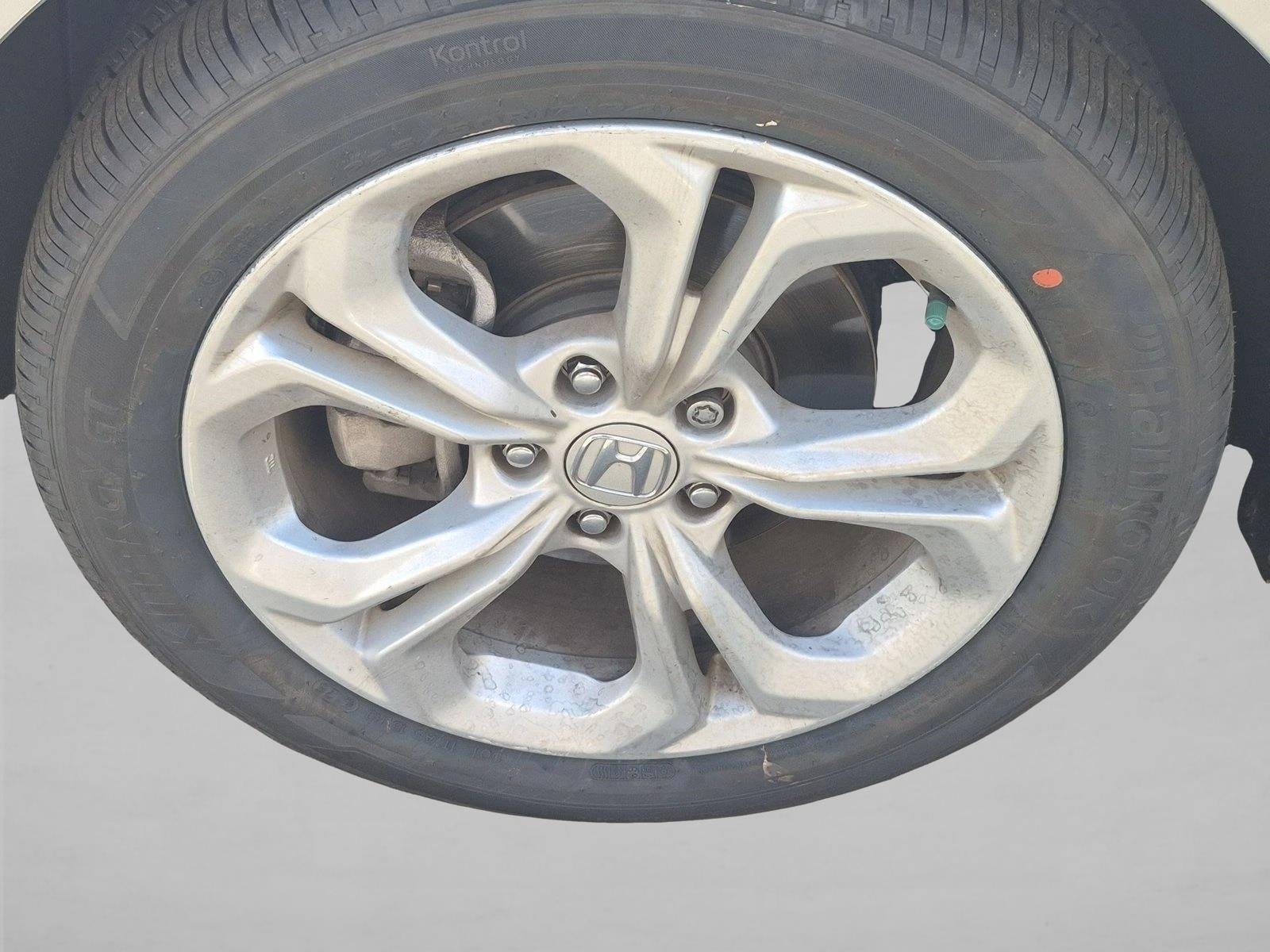 Used 2024 Solar Silver Metallic Honda LX image 14