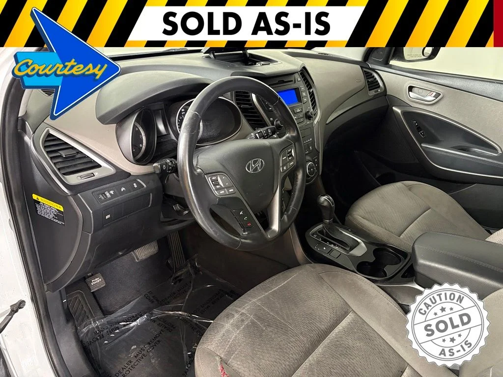 Used 2013 White Hyundai Base image 17