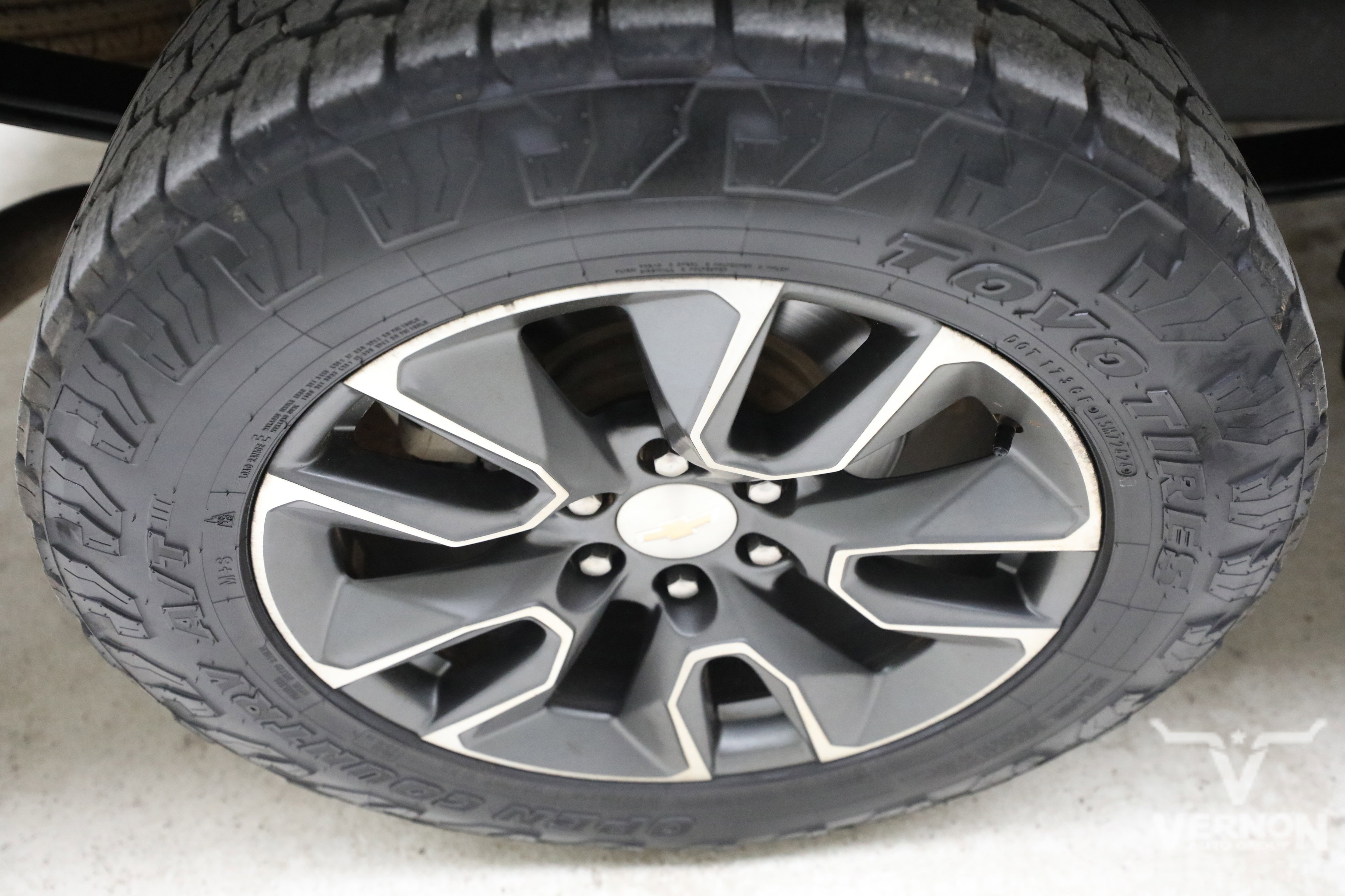 Used 2023 Black Chevrolet Y image 34
