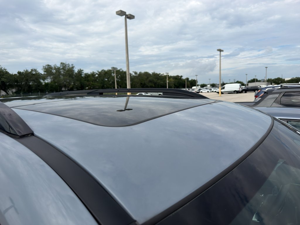 Used 2023 Sonic Gray Pearl Honda Elite image 4